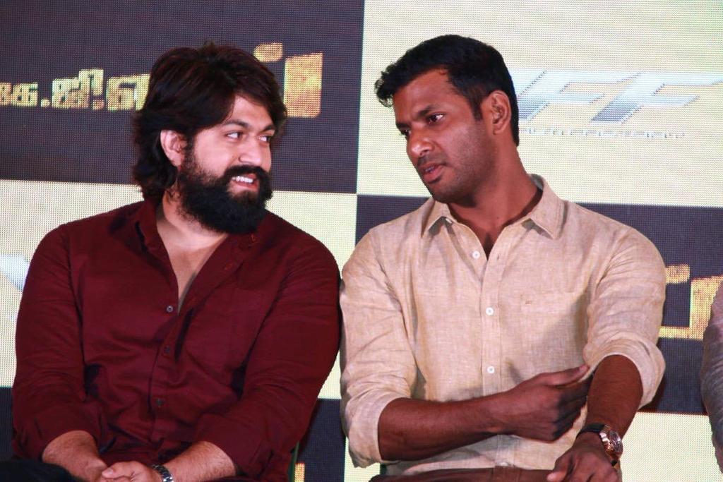 FilmsCricket's tweet photo. Recent shoot pics of @TheNameIsYash during the promotion of #KGFTamil
#KGF @tamannaahspeaks #4DaysToKGF #KGF21Dec #salaamrockybhai #Zero https://t.co/kp5rqmVeFm