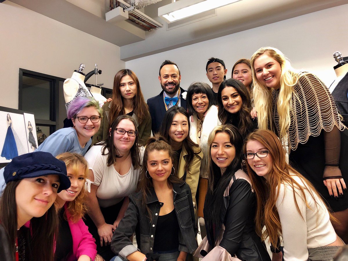 SentryxHQ's tweet image. Last week during @FIDM #FIDMFinalsWeek I had the privilege as #FIDM Fashion Design Co-Chair, of visiting Instructor Montejano’s Collection Development class &amp;amp; checking out the student’s designs and work 👍😍...Photos 📸: