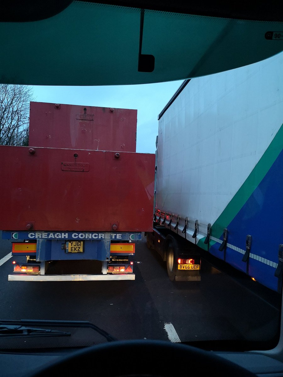 the_cav's tweet photo. Xmas on the #M6 J15 northbound
The deepest of deep joy. https://t.co/b9XxrDPEmm