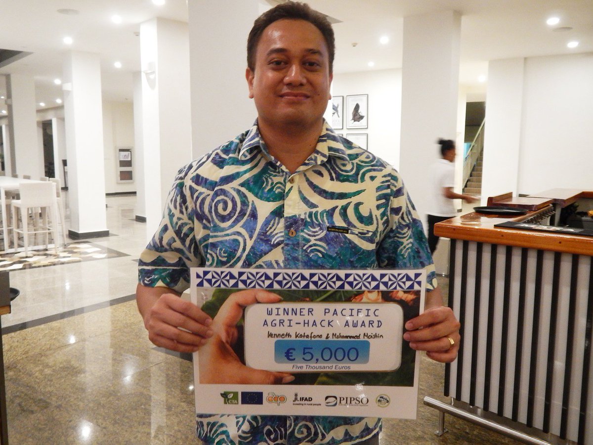 CTAflash's tweet photo. Three Pacific entrepreneurs based in Fiji 🇫🇯and the Solomon Islands🇸🇧 have been declared winners🏆 of the #PacificAgriHackLab2018 competition and awarded €5,000 grants to help further develop their agriculture-oriented innovations. Congratulations! 👉🏽 https://t.co/CX7Fn986nb https://t.co/lU7nkNdMN5
