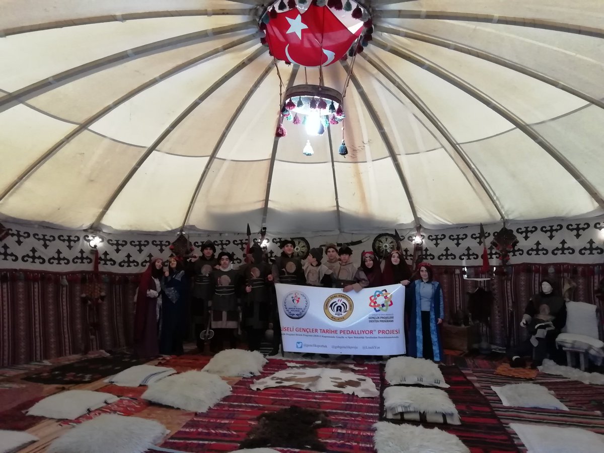 LiseliYor's tweet photo. 8. Turumuza Aslantepe ve Battalgazi Otağı ile başladık @GSBgenclikproje @gencliksporbak  @kasapoglu @mbulut06 https://t.co/ebqA0l95KE