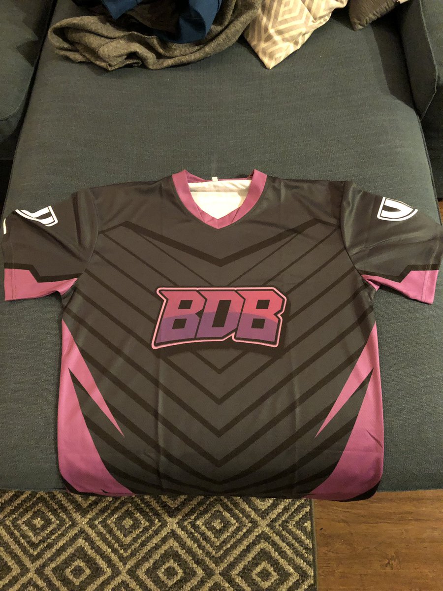 IBrownRice's tweet photo. S/O to @VCTRYWear , our jerseys came in 🤟🏽 @BdBeSports https://t.co/hWoYYPv6in