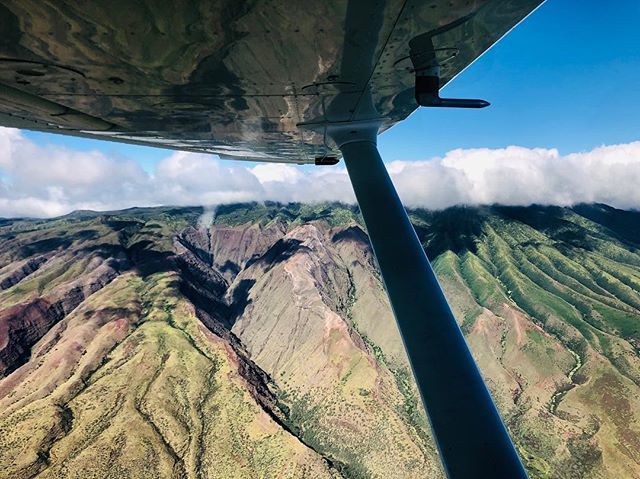 BPFlightSchool's tweet photo. We spy a waterfall 🧐 https://t.co/oCmVkMJLla https://t.co/BJ8f26uaLo