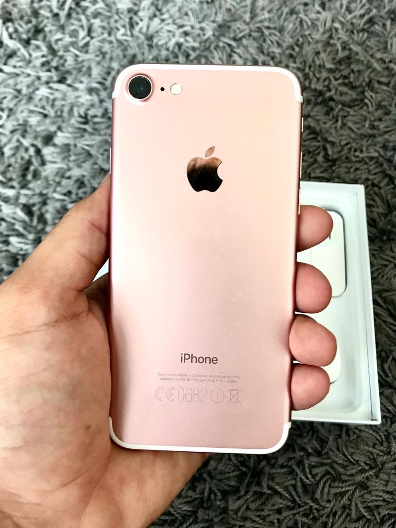 fellaferina's tweet photo. Iphone 7 128GB ROSE GOLD RM1450
Mur mur je 😁 Harga boleh nego lagi. 

Kalau berminat boleh direct mention i okay 🎈

COD : KL/Subang/Melaka

#iphone7 #iphone #sayajualiphone #iphonemurah #iphonemalaysia #sayajual #iphonesecondhand #rosegold #sayajualiphonemurah #iPhoneX https://t.co/HYMmgeQzzG
