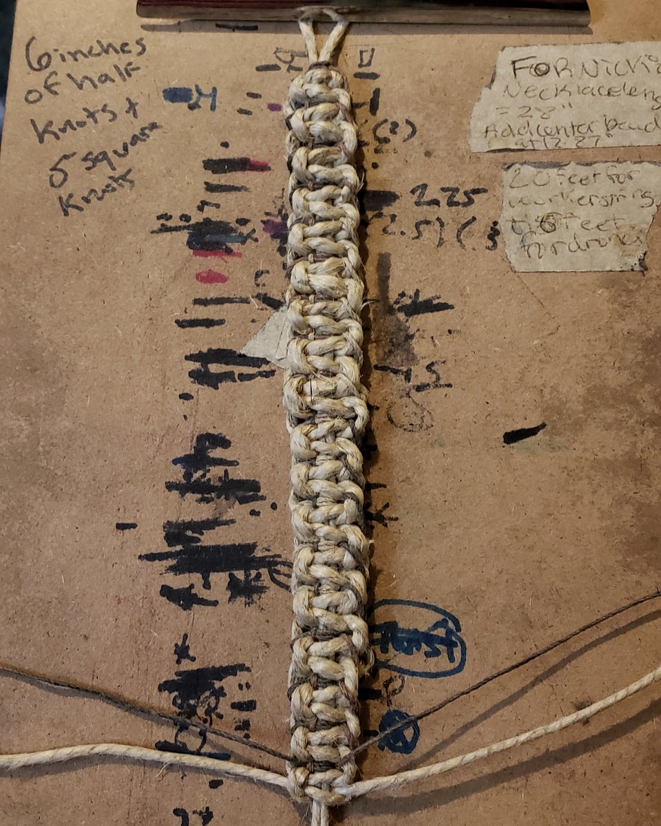 knottyintrovert's tweet photo. Halfway finished with my latest #wip -- loving the subtle visual #texturecontrast | #hempcord #earthytones #variegated #darice #hemptique #handmade #alternating #squareknot #sennit #nofilter #knotty_introvert_creations https://t.co/bH7Ifiu5V0