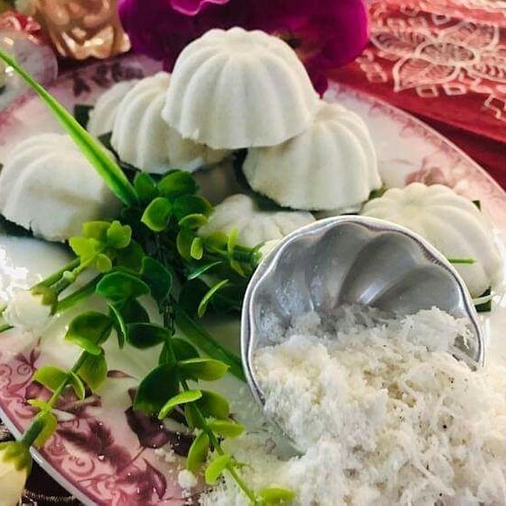 FamaNegeriPerak's tweet photo. Usahawan Makanan Popular dan Unit Florikultur Famaperak #Perak akan ada di #FamaFestWilayahUtara..
Laksa Telur Goreng Bersarang #Botani #Ipoh
Ubi Kayu Rebus (Nostalgia)
#PutuPerak #Padu
Benih Pokok pun ade.
Khabokan.... πβπ
#FamaDiHatiRakyat
#Famafest https://t.co/k8tcX2W3x8