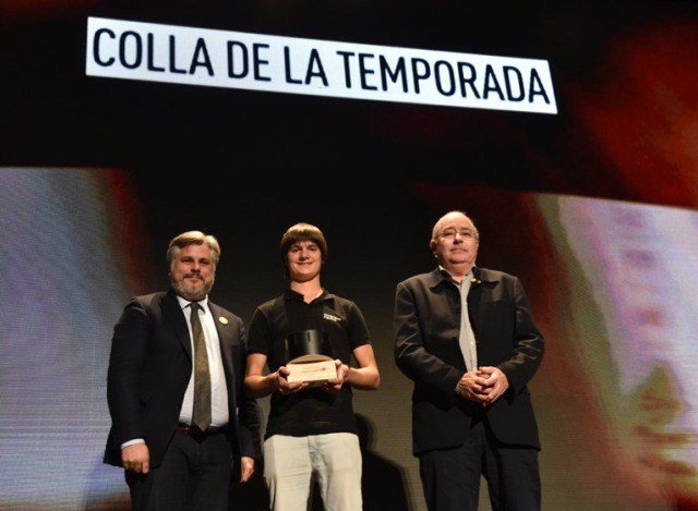 RadioIgualada's tweet photo. Els Moixiganguers d’#Igualada premiats com a colla de la temporada 2018 https://t.co/bWcJcA8Sql https://t.co/O4WfqCsXhm