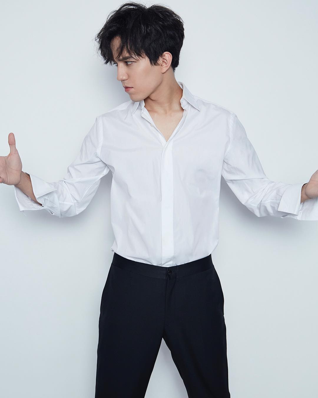 Dimash USA Fan Club on Twitter: "#Dimash photo shoot!! ðŸ˜ ðŸ'–ðŸ˜  What do you