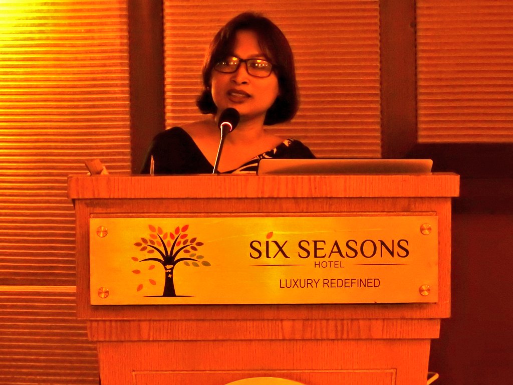 arkfoundation1's tweet image. Dr. Ayesha Afroz Chowdhury, a panelist at the media sensitisation event today said, &quot;Females in our country are poorest of the poor. We have health policies for them which need to be implemented in every level.&quot;
@COMDISResearch @RinGsRPC @TalkingEvidence @RumanaHuque @SMAlamTahin
