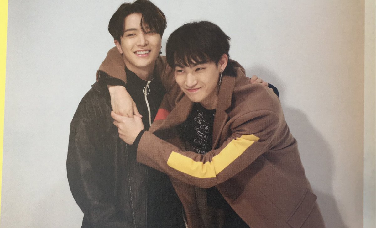 Road2U photobook 

2Jae

#GOT7 #Road2U