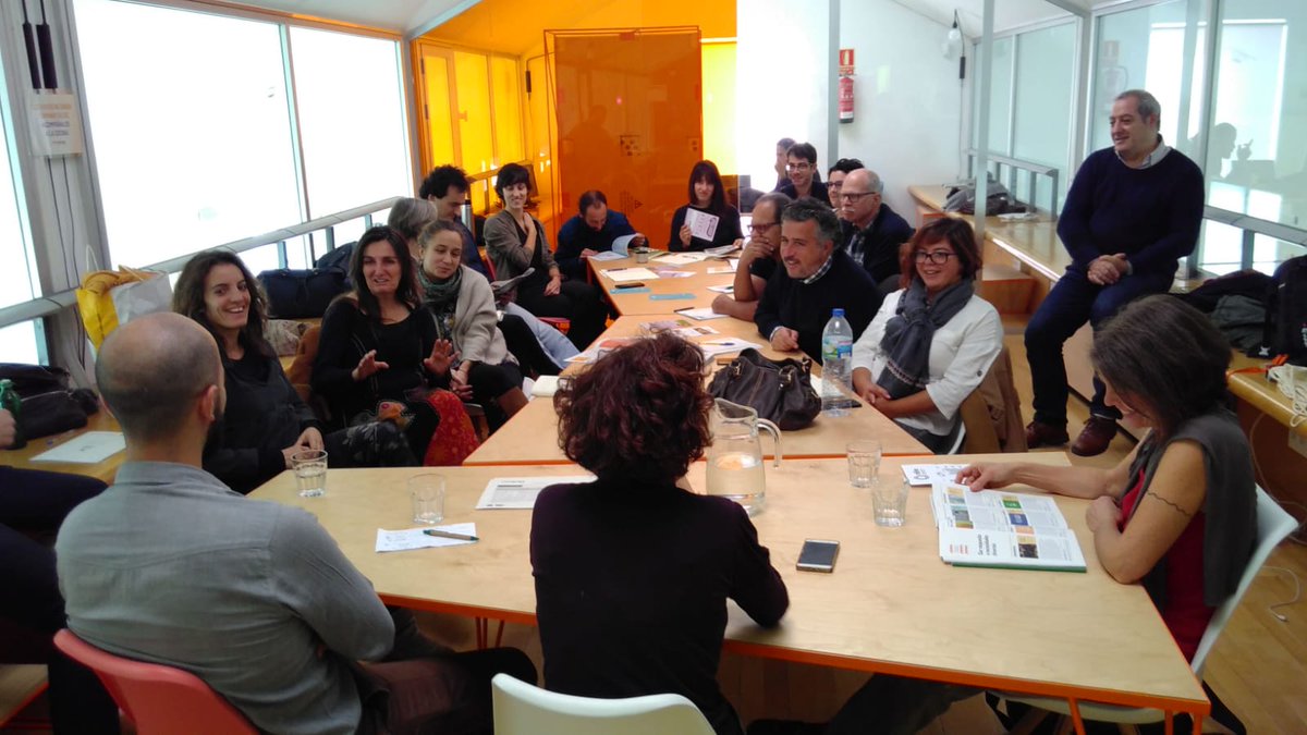 emprendeverde's tweet photo. Los participantes de #LabEmprendeverde #PorElClima disfrutaron ayer de un día muy constructivo con la visita a:
✅@MARES_Madrid
✅@oncediez
✅@Miogas
✅@SomosSANNAS
✅@Ecooo_
✅@elfogonverde
✅#LaEcomarca y #AsaltoDeMata
¡Gracias por servirnos de inspiración!💡 https://t.co/MZJMArFppW