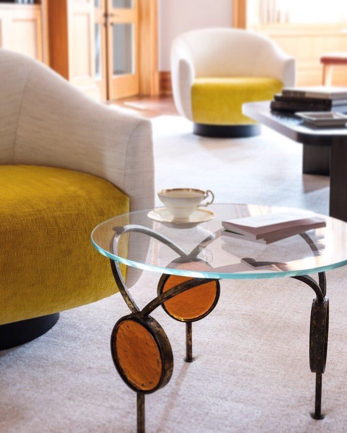 #tableautuesday // the best rooms have great light✔️ plenty of comfort✔️ a dose of vintage✔️ and a point of view✔️ #huntleycodesign #roomreinvented #interiordesign