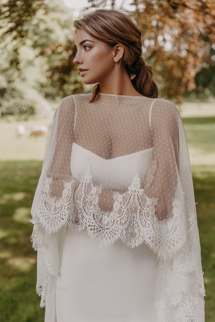 SPOTLIGHT on British designer @stephanieallin today. The Love Stories collection for 2019 is incredibly romantic with fabulous textures and embellishment. A touch of colour in floral embroidery and a hint of sparkle makes each and every design unique and very special indeed.