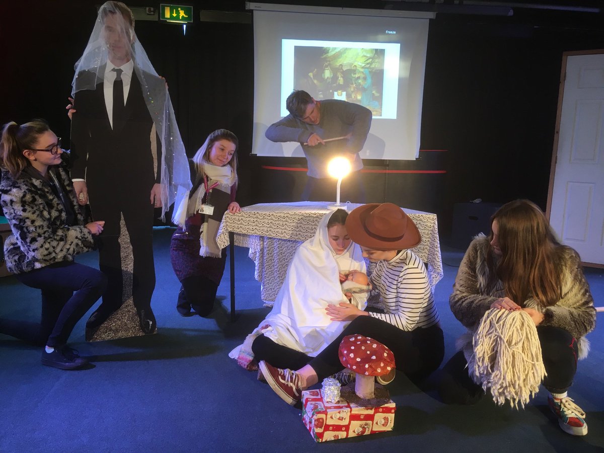 AanDrama's tweet photo. Y12 using the Stanislavski system to recreate a touching performance of the Nativity 😁. Cameo appearance for one last time by @MissBDrama18 . #truthonstage #benedictonstage #researchreport #notfrantic https://t.co/GhFNaihDKZ