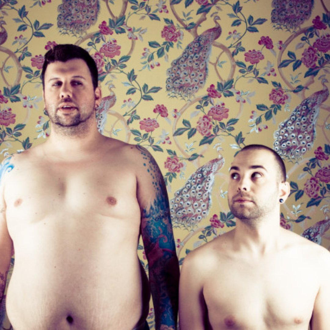 TallSingles's tweet photo. Interesting picture in this article, it certainly looks awkward! #tallpeopleproblems #tallpeople #tallmen #tallman #tallwoman #tallpeople #tall #issues #awkward #tallissues https://t.co/z7MaKwjvkX https://t.co/u5g4VvlPtT