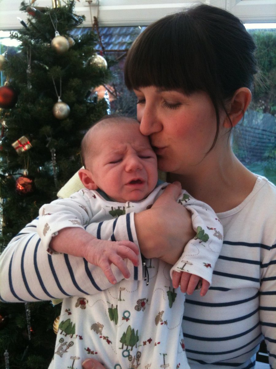 HappyMumsClub's tweet photo. The difficulties of Christmas and what I should have told my friends this year https://t.co/ReGrEn4sH1 https://t.co/vuMZlc9o0O