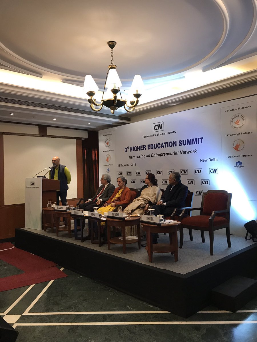 PearlAcademyInd's tweet image. Nidhip Mehta, Dean, School of Design, Pearl Academy, speaking on #MakingDesignVisible - creating the designs for tomorrow.