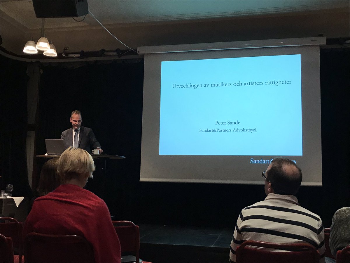 SAMI_Sverige's tweet photo. Peter Sande börjar dagen med att berätta om upphovsrättslagens utveckligen. #FairinternetSwe https://t.co/FMZprdHKT8