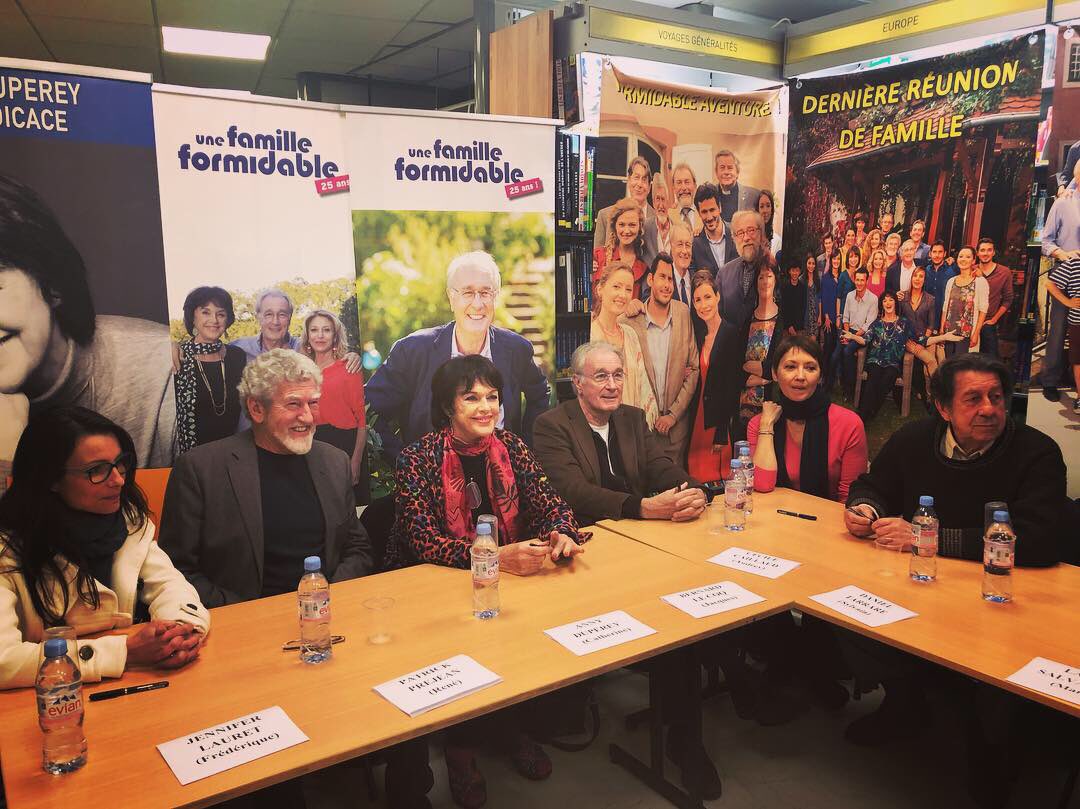 UFF_Beaumont's tweet photo. ✨C’était un beau moment hier après-midi chez @GibertJoseph ! Quel plaisir de vous rencontrer, de plaisanter et de papoter avec vous! Merci à toutes les personnes présentes...Et pour les absents, voici quelques photos! 😘✨@ALXTIBO @TF1 https://t.co/0BHXBwqZe0
