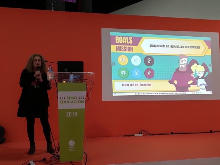 CeDeC_intef's tweet photo. "Redes, colaboración y otras chicas del montón", participación de Cedec en @SIMOEDU_ Gracias a @itziarlopez_ y @virgicapil https://t.co/FQjh7HOUpQ #proyectoEDIA #SIMO18 #SIMO2018 #deislaaarchipiélago https://t.co/FkhlMgH0hp