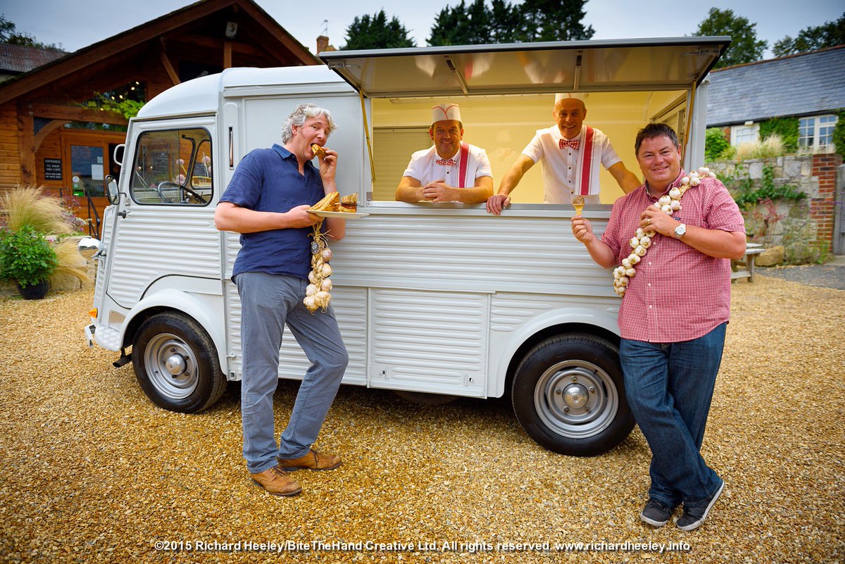 Back in 2015 the old #WheelerDealers team of #EddChina, #PhilMorton, #PaulBrackley and #MikeBrewer celebrated their completed #CitroenHY renovation by selling ice cream from it at the #GarlicFarm on the #IsleOfWhite. Crazy days! #nikonphotography #carphotography #cars #citroen