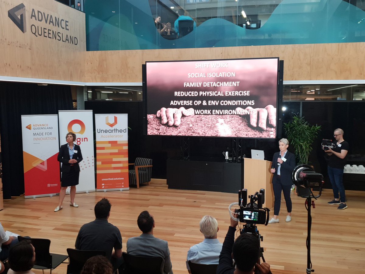 First up tonight <a href="/Unearthed_S/">Unearthed</a> #Accelerator #DemoDay: <a href="/ActiveAdrenalin/">Active Adrenalin</a> pitching their #resilience measuring and managing  platform based on #neuroscience to take industry professionals from struggling to thriving
