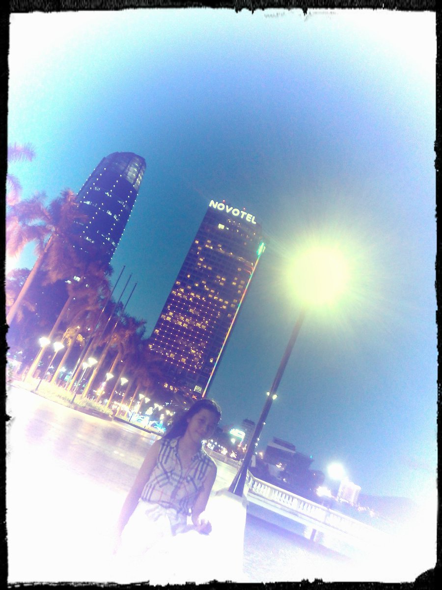 uyenn1202's tweet image. Để sống tốt hơn đôi khi chúng ta phải học làm trẻ con trước khi học làm người lớn .
#uyên
#danangcity