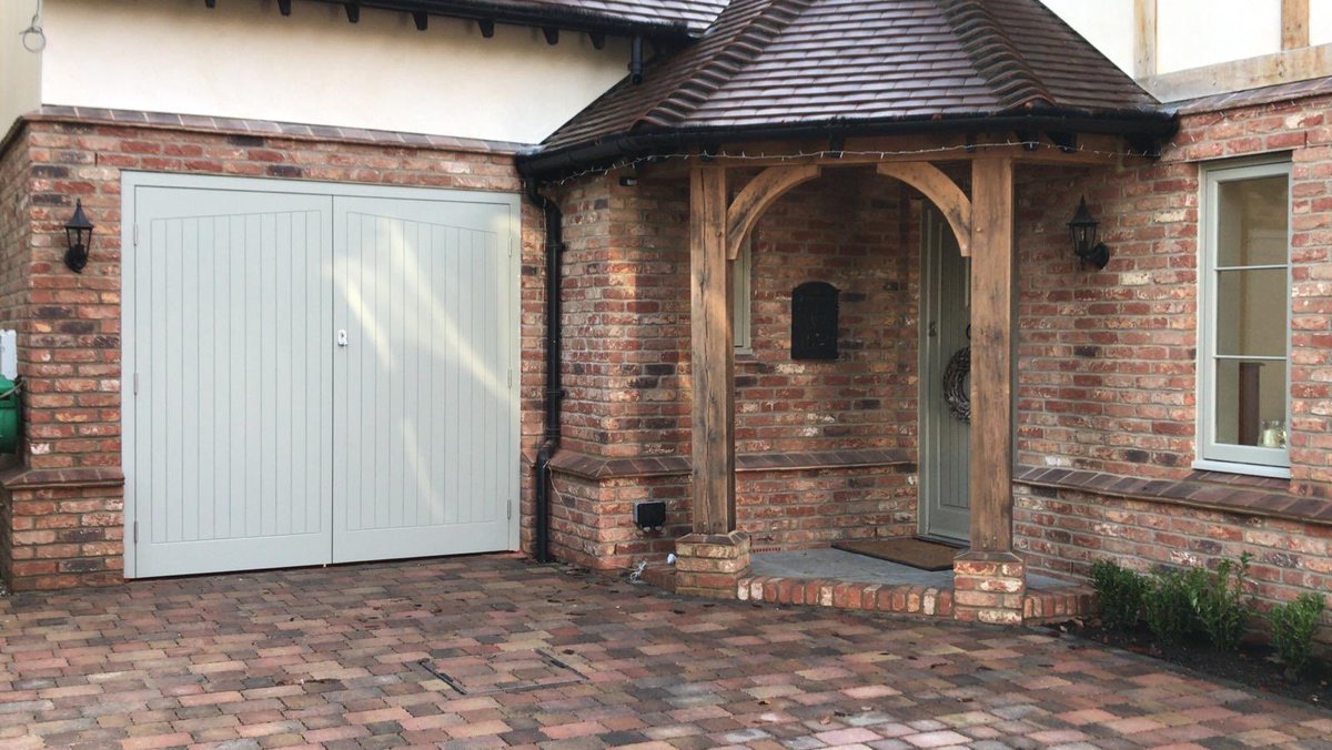 DoormaticGarageDoors tweet media