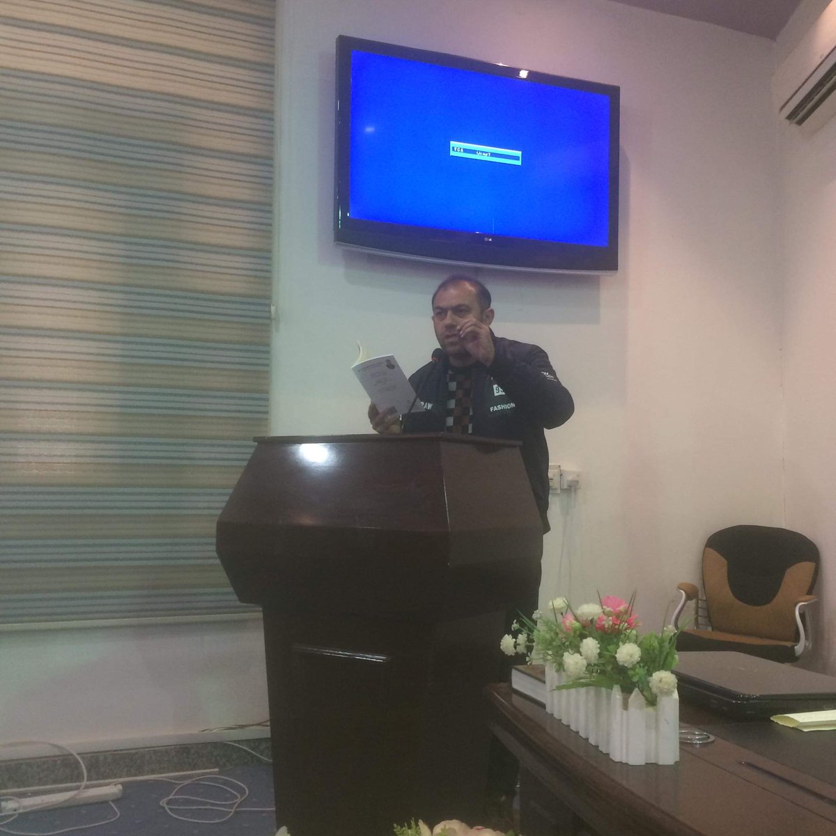 أجملُ المواعيدِ ، تلك التي تُنْضِجُها اللغةُ بأسرارِها.
صباح اليوم في جامعة الكوفة / كلية الآداب والاحتفال بيوم اللغة العربية