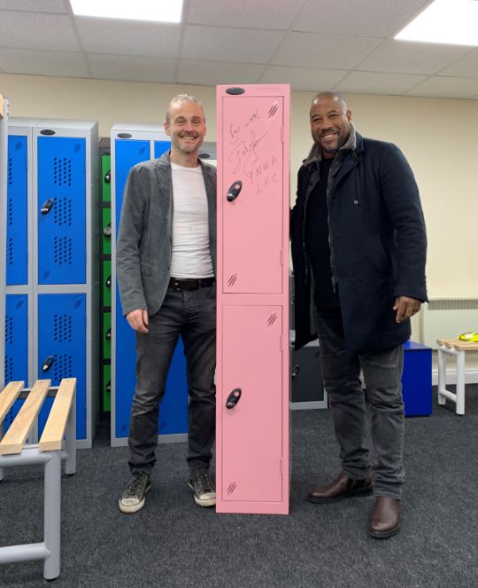 ProbeProducts's tweet photo. its not everyday you can get a locker signed by a #liverpoolfc & #england legend: thank you @officialbarnesy (with #LionSteel MD @rvw7) #ProbeStorage #Locker https://t.co/msPpf6wmZU