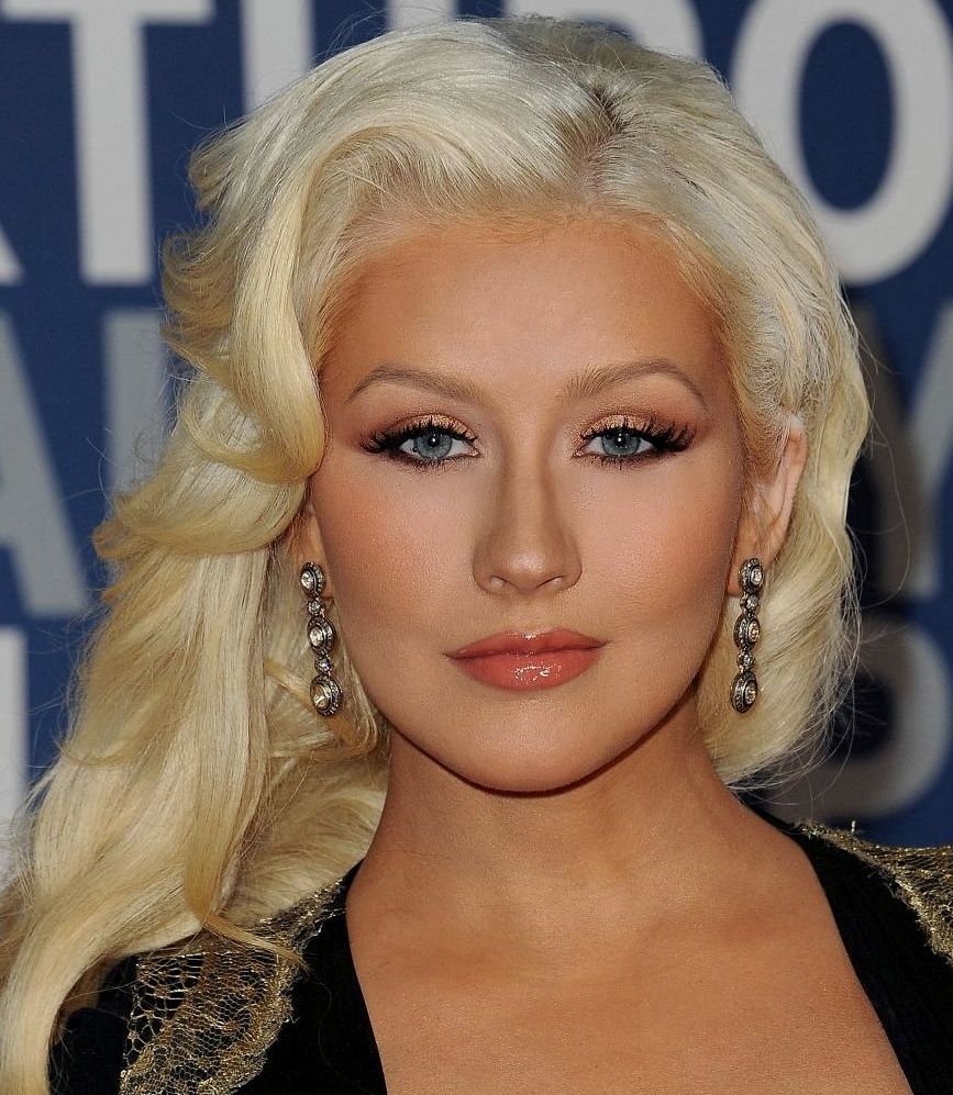 Christina Aguilera December 18 Sending Very Happy Birthday Wishes! All the Best! 
