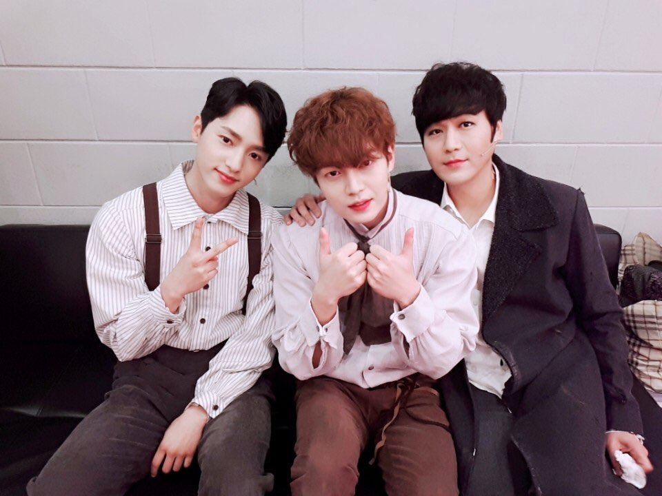 콘텐츠제작사 라이브 LIVE tweet media