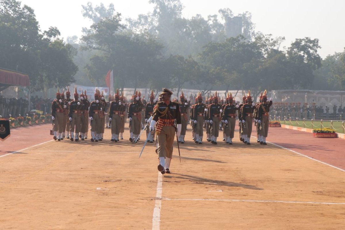 SSB_INDIA's tweet photo. #DGsParade
#SSBRocks
Glimpses of 55th Anniversary, Director General’s Parade. What an amazing show put up by the officers and men, the spectacle was a sight to behold. Congratulations to all the participants and force personnel. https://t.co/1Mp1PC9bWF
