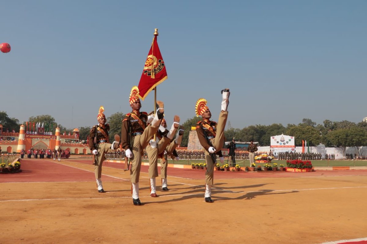 SSB_INDIA's tweet photo. #DGsParade
#SSBRocks
Glimpses of 55th Anniversary, Director General’s Parade. What an amazing show put up by the officers and men, the spectacle was a sight to behold. Congratulations to all the participants and force personnel. https://t.co/1Mp1PC9bWF