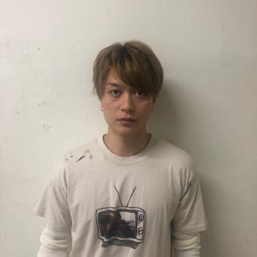 _____1ok69's tweet photo. 普通のカメラでこんなにイケメンな人おらんやろ笑 https://t.co/EYcy2yXUJh
