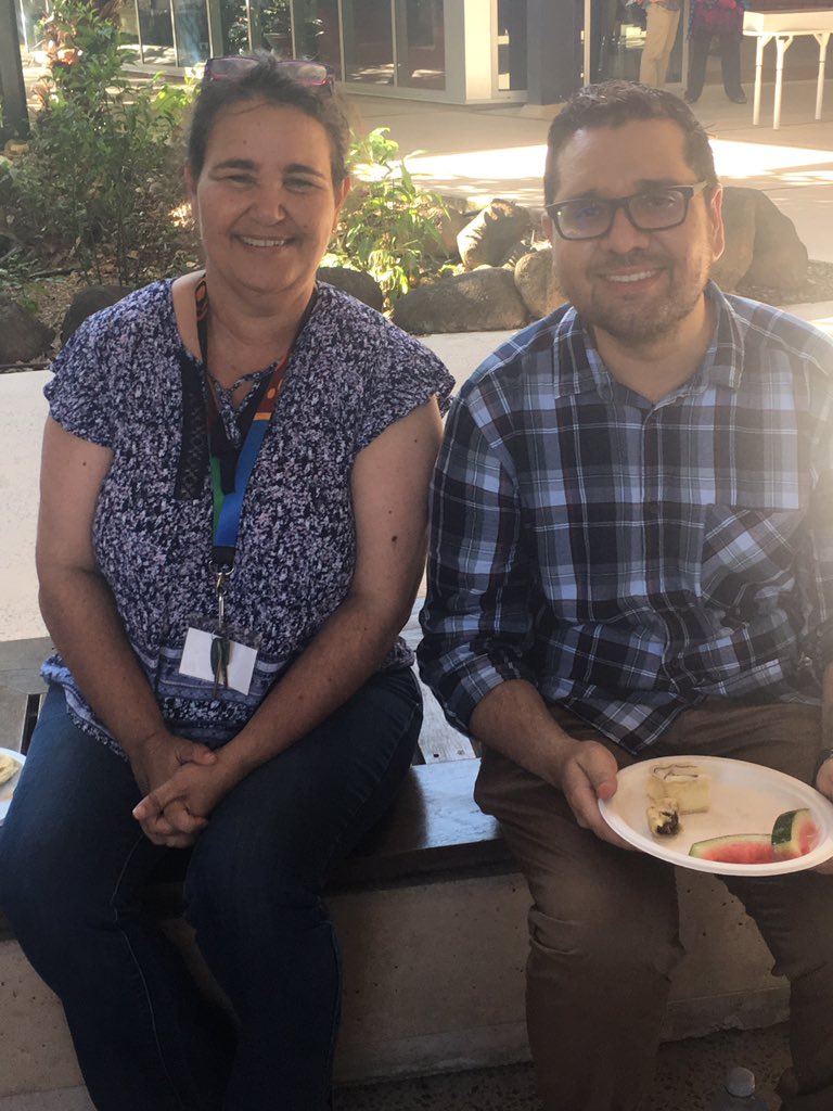 nwqran's tweet image. @BuschCatrina &amp;amp; Dr @petermalouf @jcu grad just a little bit proud &amp;amp; rightly so #gettingthegangbacktogether