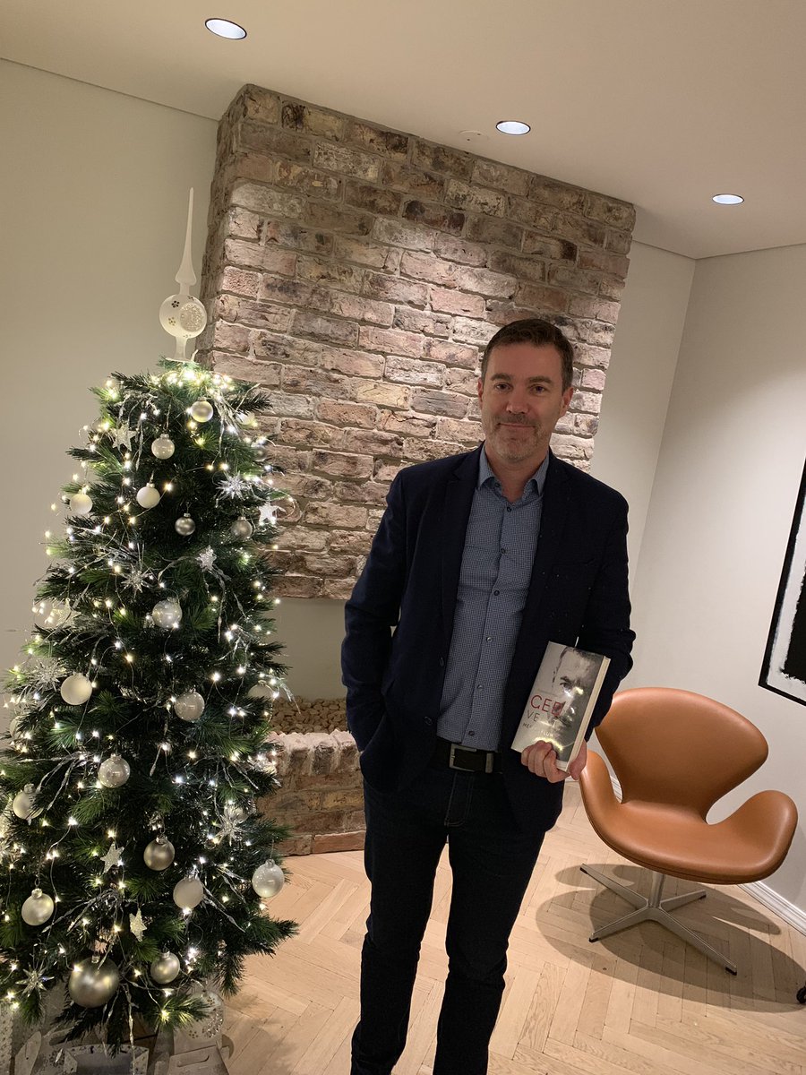 Sigursteinn Másson kom í heimsókn til GAMMA til að lesa upp úr bók sinni Geðveikt með köflum. @VeroldBooks