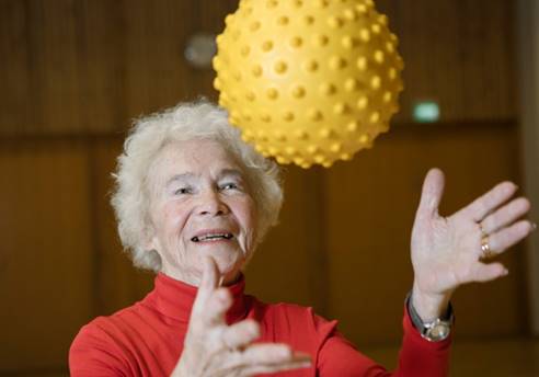 Tule meille töihin johtamaan iäkkäiden liikunnan valtakunnallista kehittämistyötä. Haku 13.1.2019 mennessä. Lisätietoa ikainstituutti.fi/vanhuus/ikains… @STEAtekoja #työpaikat #rekry #voimaavanhuuteen #hyte #hyvätervearki #liikunta #hyvinvointi #hyvävanhuus #ikääntyminen