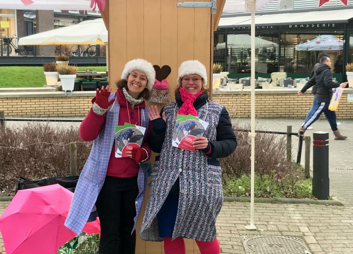 Onze toiletdames stonden afgelopen zaterdag in winkelpromenade <a href="/BerkelCentrum/">Berkel Centrum</a> voor <a href="/lansingerland/">Gem. Lansingerland</a>. Met maar één missie: een goed werkend riool! #NIHR