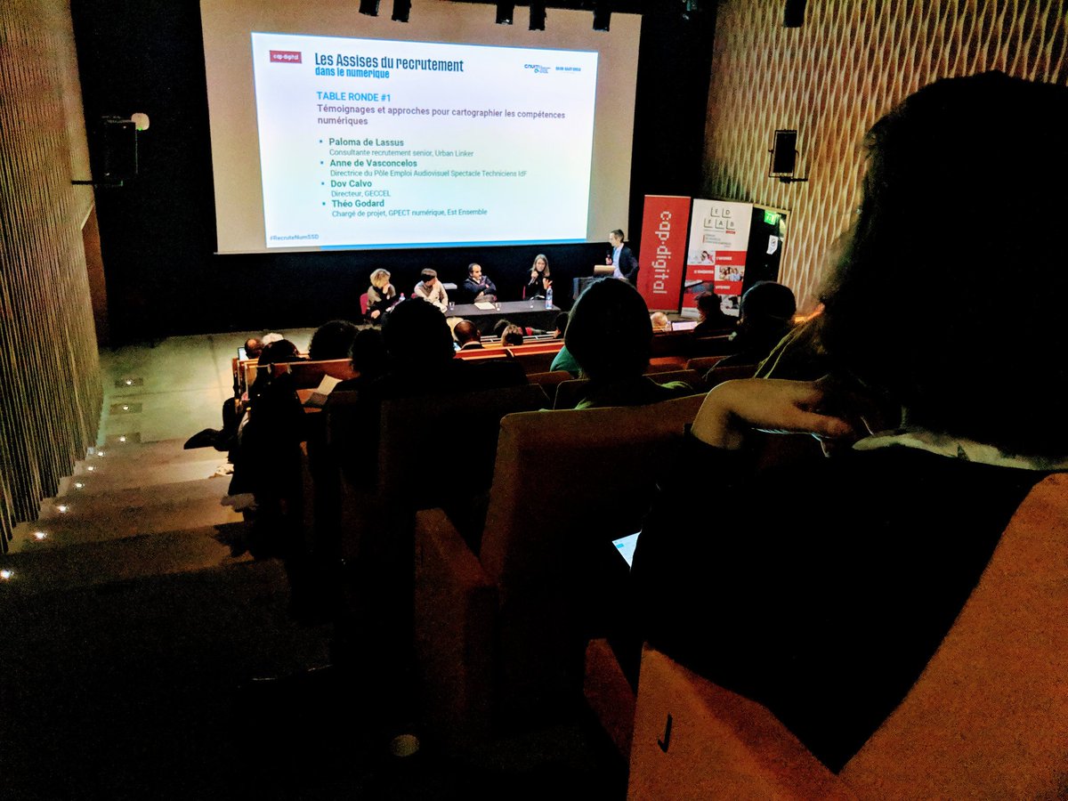ErwanKEZZAR's tweet photo. "Comprendre les compétences et la personne plutôt que ses diplômes". @Urban_Linker aux  des #RecruteNumSSD de @seinesaintdenis @Cnum93 chez @Cap_Digital @CapEdFab. Avec @poleemploi_IDF audiovisuel, @DovGeccel, et @Est_Ensemble. https://t.co/QVaYPZH4Tr