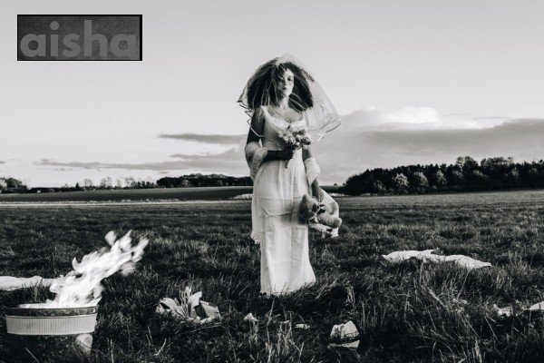MyTheatreMates's tweet photo. Missed @ailiauk's #AISHAThePlay at @kingsheadthtr &amp; @ORLTheatre? You can still see the one-woman play about a teenager sold into marriage at @TristanBates Theatre in January. #endchildmarriage Find out more: https://t.co/woMkd0o10R #Featured https://t.co/A5S03K1eqE