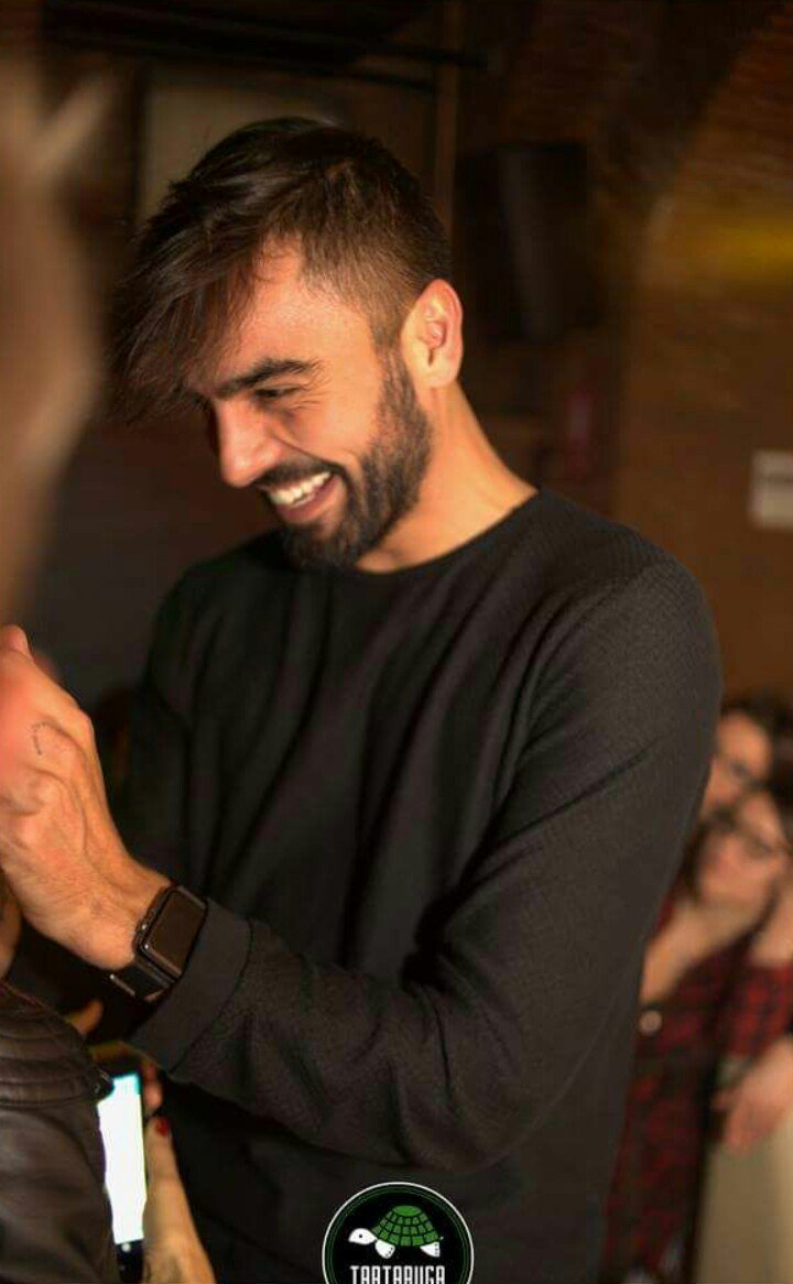 paolafalasconi's tweet photo. #marioserpa
La bellezza va sempre condivisa 😍
Qua #ioetu 🖤#memories 
Buondì https://t.co/54TvgxyLD5