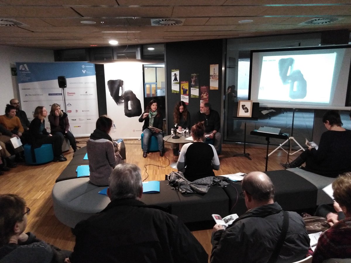 latlantidavic's tweet photo. L'espai I-50 on ens trobem vol ser un nou espai social i d'estudi i una nova opció de lloguer per esdeveniments externs, explica Montse Catllà directora de L'Atlàntida @catlladotmontse
#novaprogramacio @vic_cultura #nouespai #multifuncional https://t.co/ucO4JvqrDv