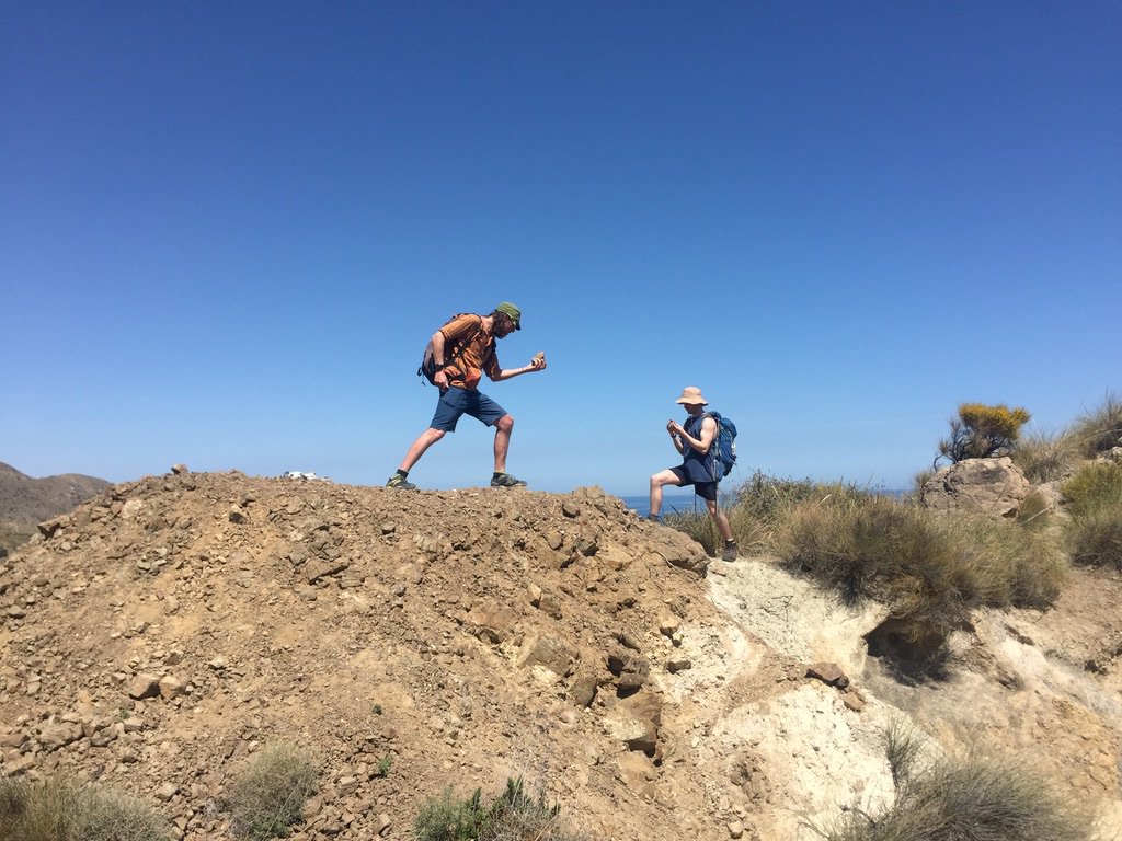 palaeobeas's tweet photo. Throw back to much more pleasant weather in Spain at the beginning of the year, chatting #rocks with @CambSchMines students.
Serious #geology poses.... @Climate_Rocks #phdchat https://t.co/bvBj5nBZV9