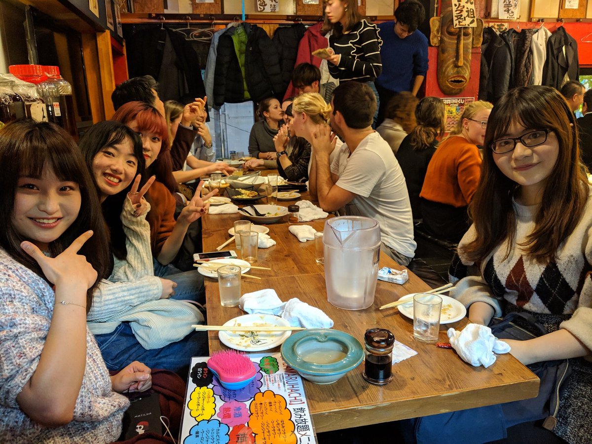 Daolily's tweet photo. Had our final lecture which gives a great overview about climate and renewable law, and how Fukushima accident accelerated the increase of using renewable electricity. Such a wonderful night with the students and lecturers from Waseda University. #UONLawJapan @nanasans_613 https://t.co/iD3Pixdpu3