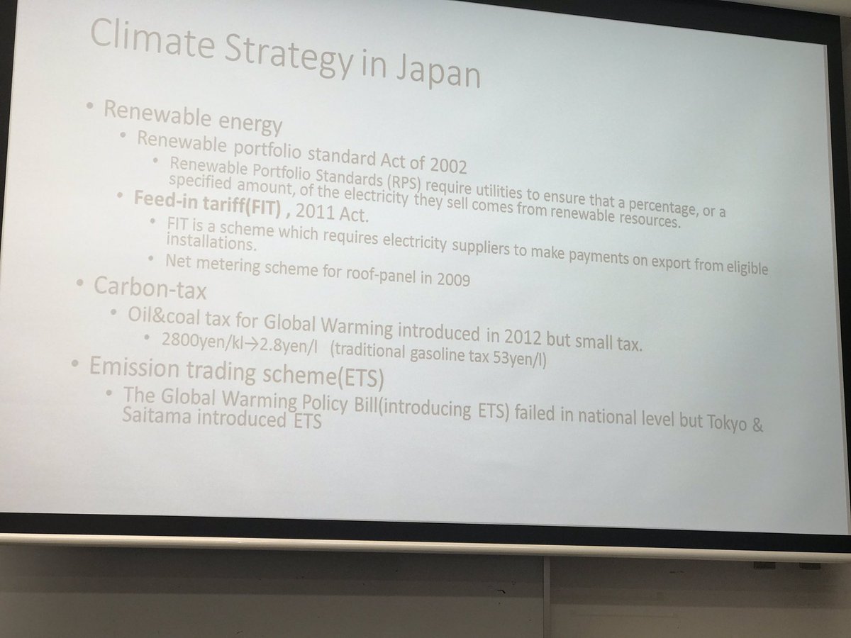 Daolily's tweet photo. Had our final lecture which gives a great overview about climate and renewable law, and how Fukushima accident accelerated the increase of using renewable electricity. Such a wonderful night with the students and lecturers from Waseda University. #UONLawJapan @nanasans_613 https://t.co/iD3Pixdpu3