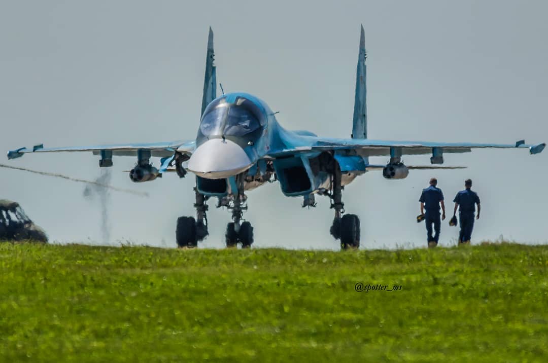 DusM1dyW4AAS_gZ.jpg:large