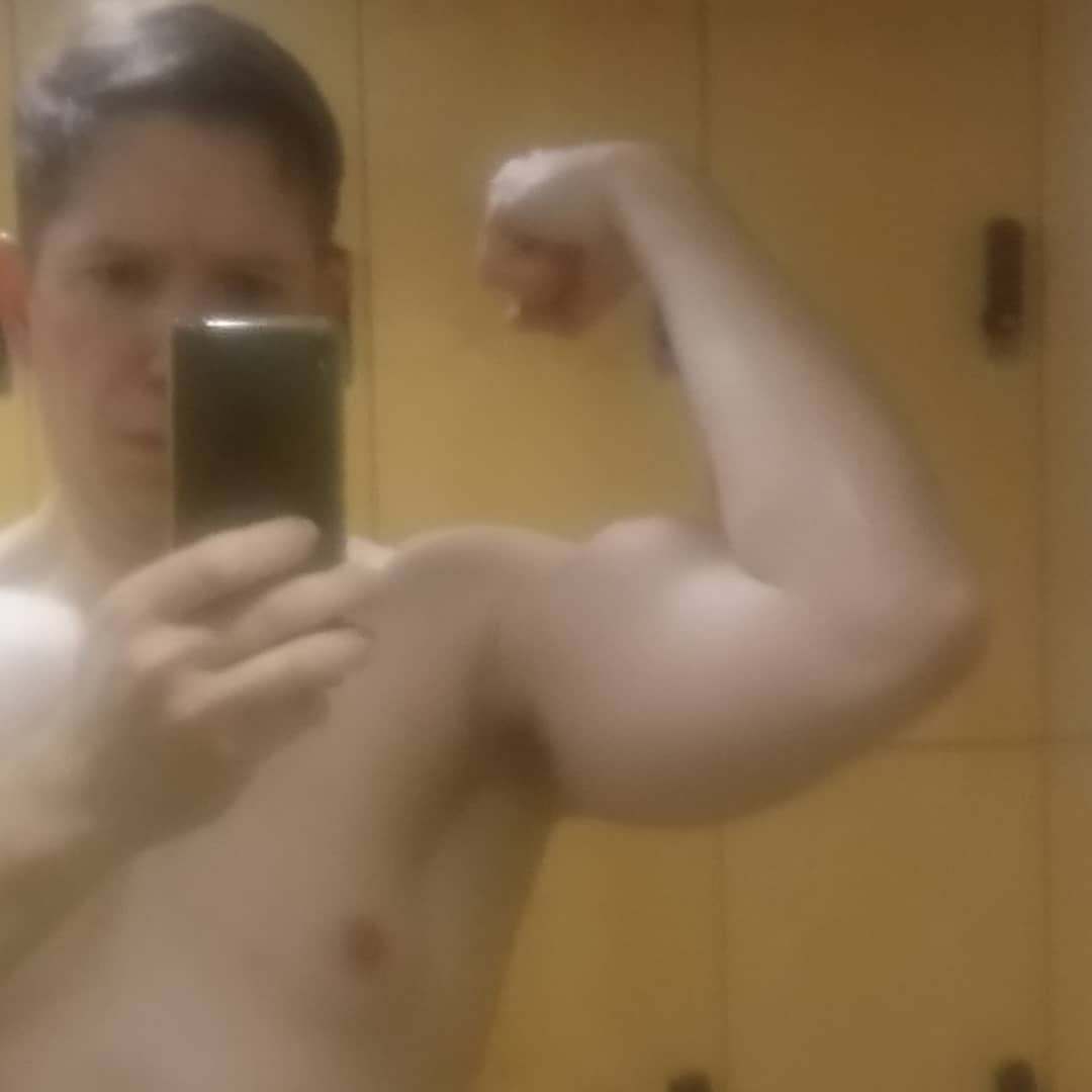 GavinWi79234383's tweet photo. Not a bad pump considering I am full of cold #noexcuses #nopainnogainπͺ #bodybuilding #muscle #wings #biceps #pecs #pumped #operationgetmassive #DreamHuge #fitspiration #ukfitfam #londonfitfam #londonbodybuilding #ukbodybuilding https://t.co/hfC1MRb5Kg