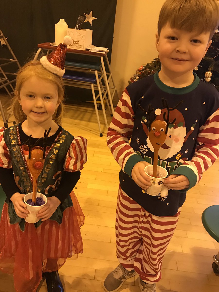 antrobus_st's tweet photo. We hope you like our Christmas spoons! #crafting #elfweek #MissP https://t.co/1ot8H2FaUO