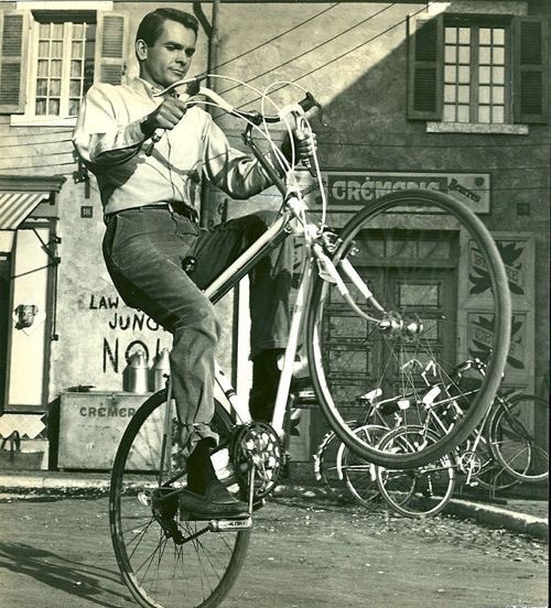 PlanetUsBikes's tweet photo. Llena tu martes de alegría: muévete en bici. https://t.co/1jW58AXnUW